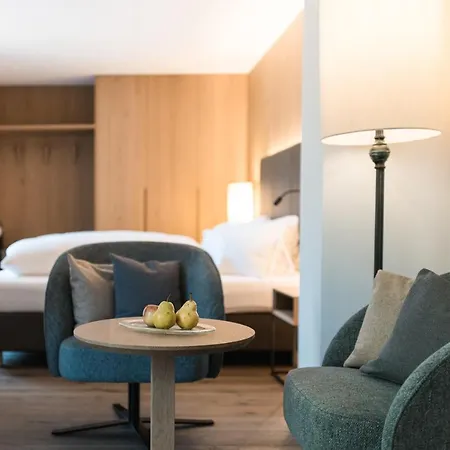 Alpenflora Hotel 4*