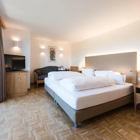 Alpenflora Hotel