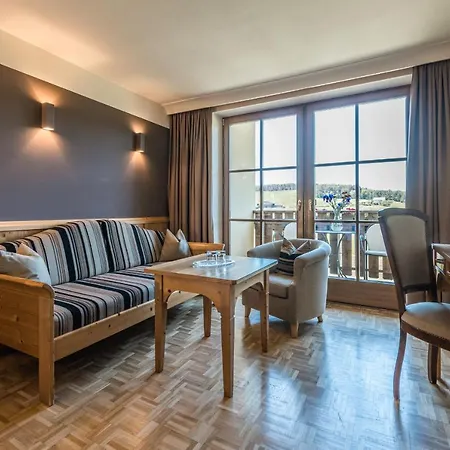 Alpenflora Hotel 4*