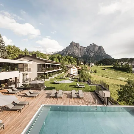 Hotel Alpenflora Kastelruth
